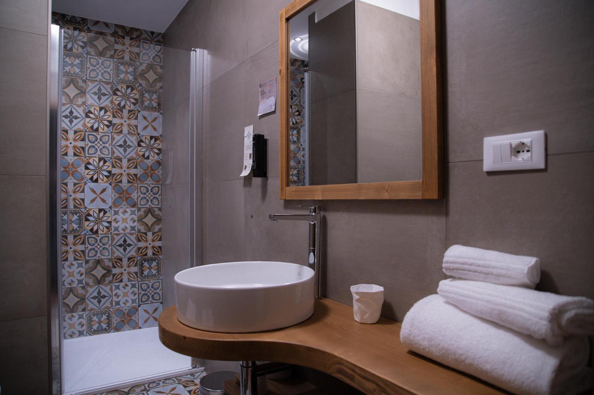 Hotel La Baita Мадона ди Кампильо Екстериор снимка